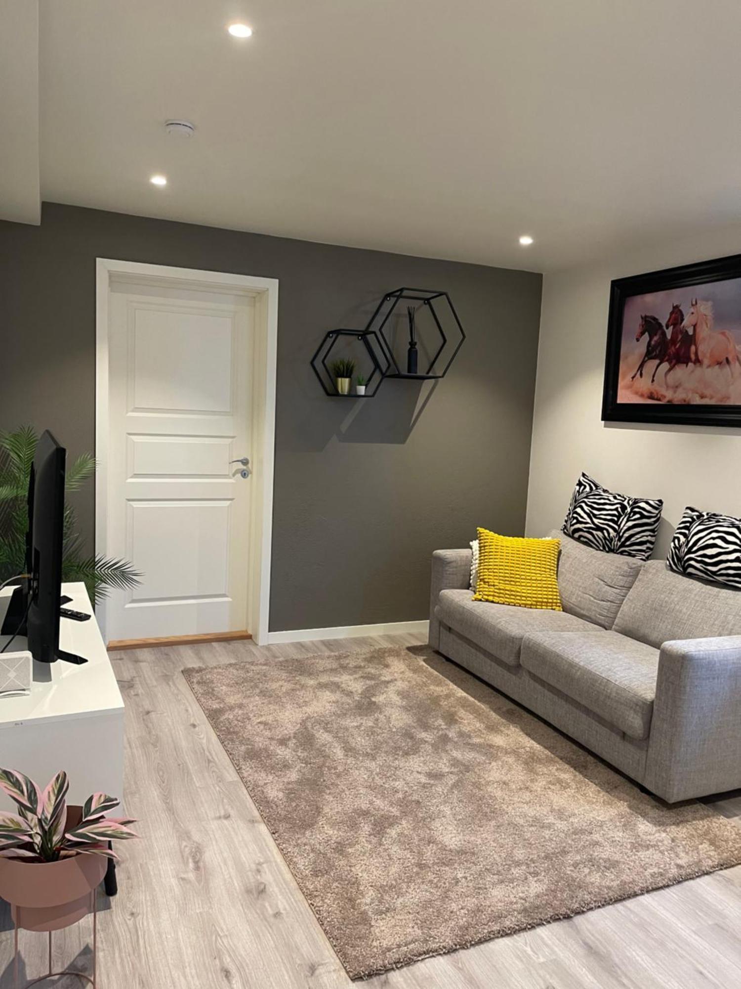 Home For Your Trip 10 Minutes From Oslo Airport With Free Parking Klofta Eksteriør bilde